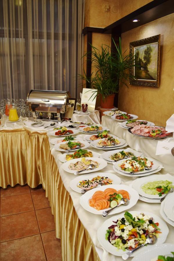 Hotel Retman Stary Toruń Eksteriør billede